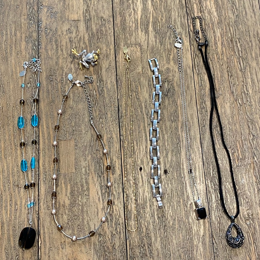 Lia Sophia: 7 piece lot